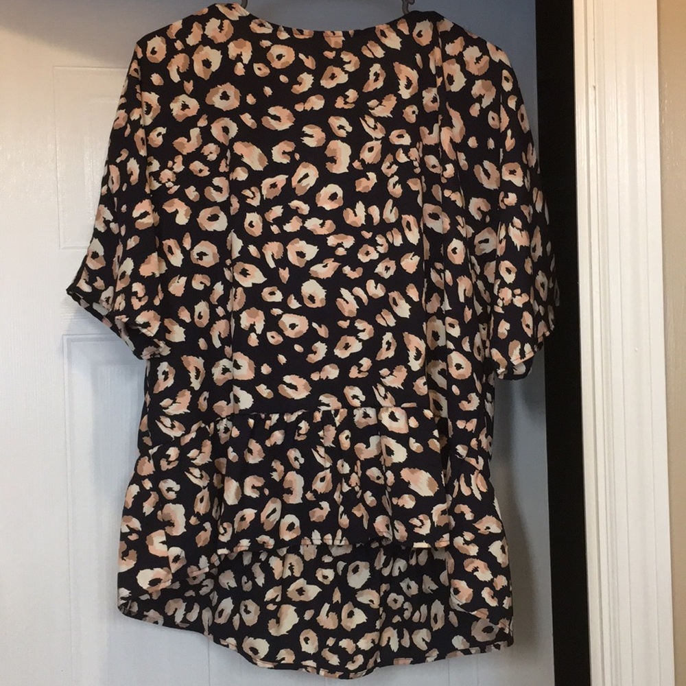 Leopard print top